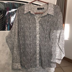 Apt 9 1x black and white button down blouse